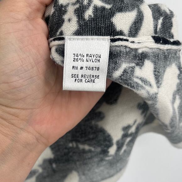 Cache Dark Floral Open Sweater Sz L Preppy Floral Old Money Asymmetrical Light - Picture 9 of 10